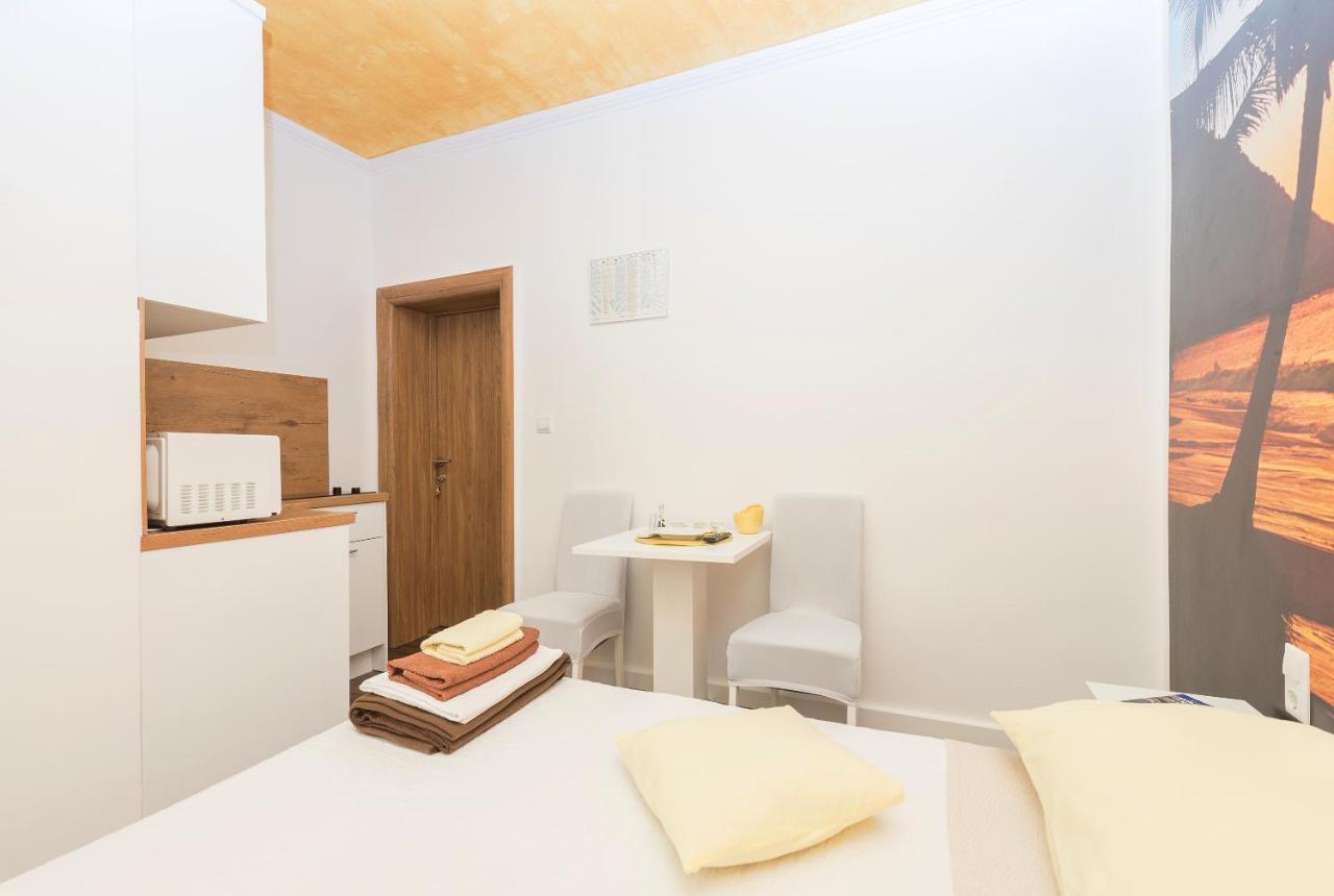 Apartments Song Of Joys Makarska Exterior foto